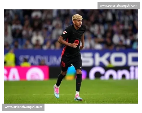 亚马尔：巴萨无人敢质疑的 18 岁核心？